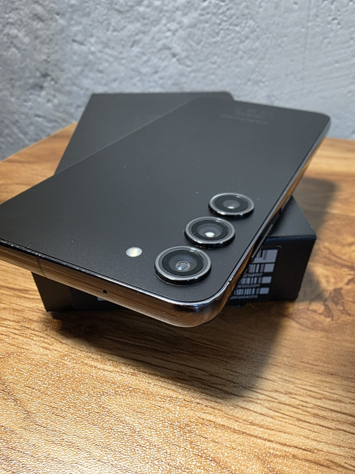 Samsung Galaxy S23+ SM-S916B/DS - 512GB - Graphite - Guter Zustand